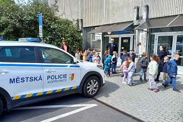 Návštěva Policie- Včelky