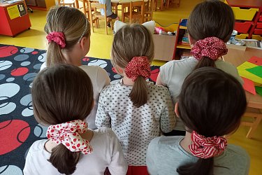 Nejen profese maminek- Včelky