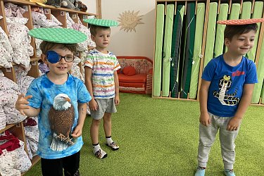 Světlušky cvičí ve školce