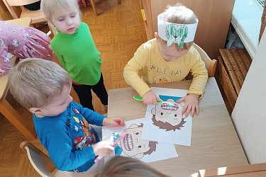 měsíc únor 2025 na Pomněnkách