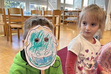 měsíc březen 2025 na Kopretinách