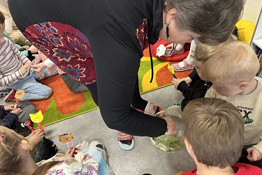 Návštěva ZŠ 17. Listopadu - kobylky